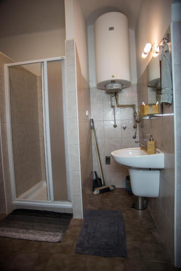 Apartmany Ve Mlejne Cachrov Εξωτερικό φωτογραφία